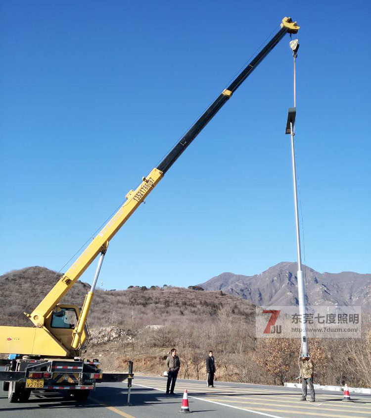 東莞哔咔漫画IOS版安装照明道路路燈安裝現場圖片